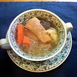 冬の熱々薬膳なべ肉骨茶(バクテー)